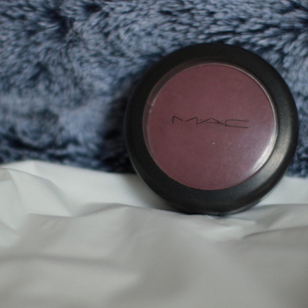 MAC Dirty Plum Blush